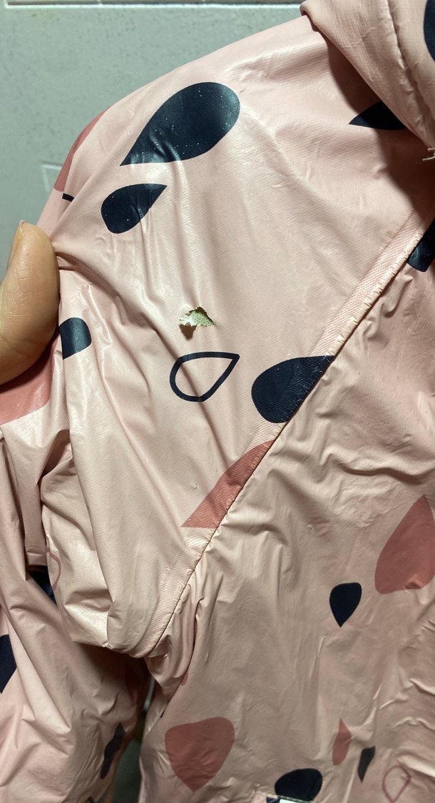 Kız Çocuk Pembe Desenli Yağmurluk - Görsel 5