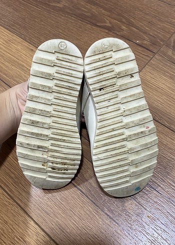 Kız Çocuk Beyaz Tokalı Babet Ayakkabı - Görsel 3