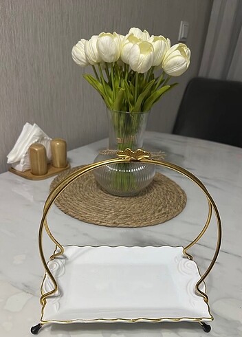 Gold detaylı şekerlik