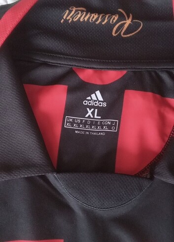 Diğer Milan retro maldini