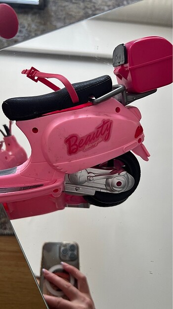 Beden Renk Barbie motoru