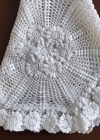 Bohem El Yapımı Beyaz Dantel Masa Örtüsü - Görsel 2