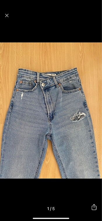 Stradivarius mom jean