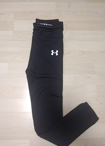Under Armour tayt