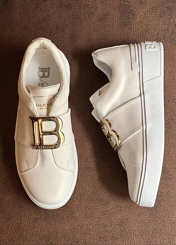 40 Beden Balmain paris