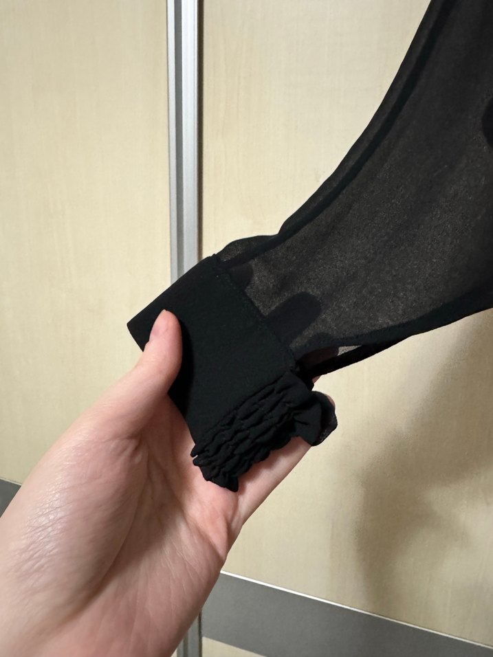 Drapeli Siyah Uzun Kollu Bluz - Görsel 3