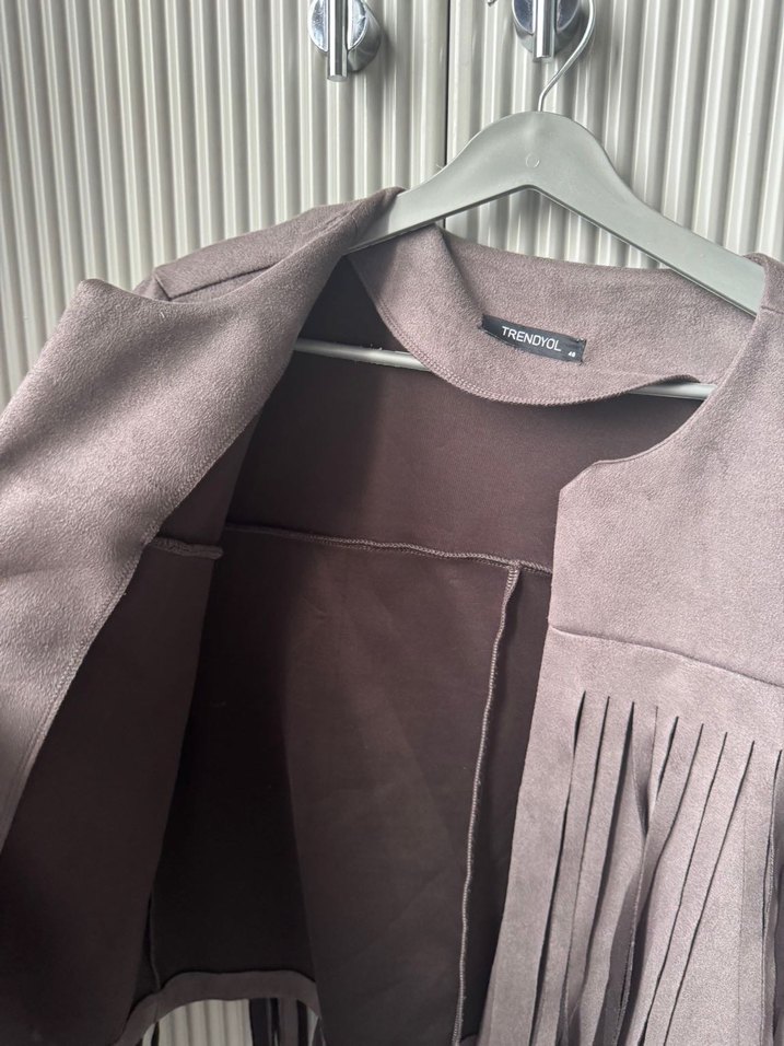 Püsküllü Gri Süet Kadın Ceket - Görsel 3