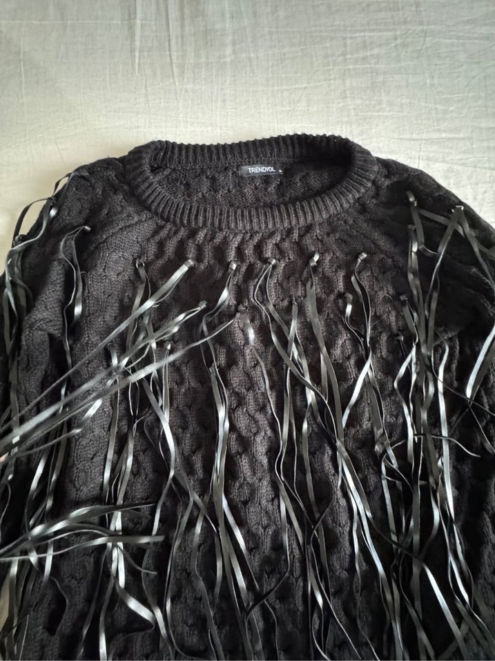 Siyah Örgü Salaş Kadın Kazak - Görsel 3