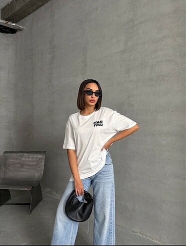 miu miu taşlı tişört