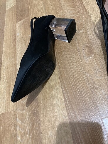 37 Beden siyah Renk Zara ayakkabı