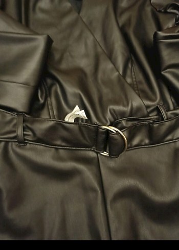 Siyah Deri Kemerli Mini Tulum - Görsel 4