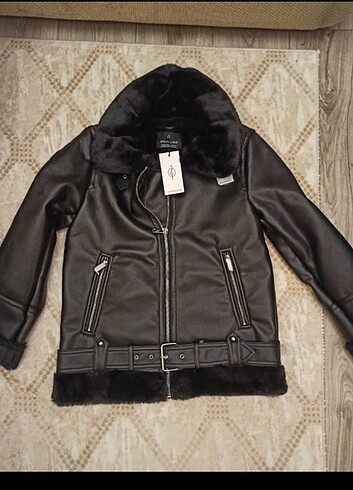 Stradivarius Stradivarius içi suni deri suni kürklü biker ceket