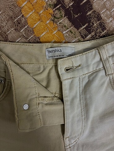 xs Beden bershka şort