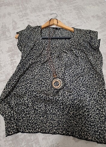 s Beden Busem leopar detayli bluz