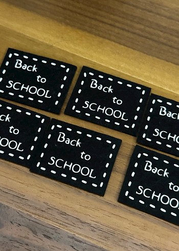 Siyah 'Back to SCHOOL' Etiketi - Görsel 3