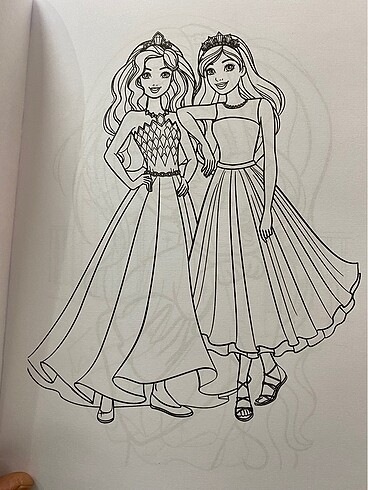 Beden Barbie boyama kitabı
