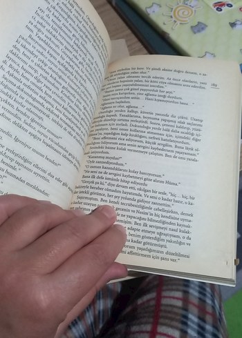  Sır - Nermin Bezmen Roman Kitap