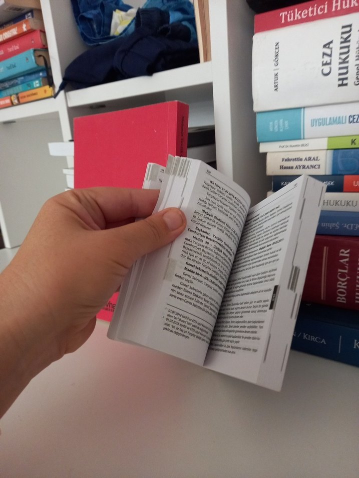 Hukuk Muhakemeleri Kanunu Kitabı - Görsel 3