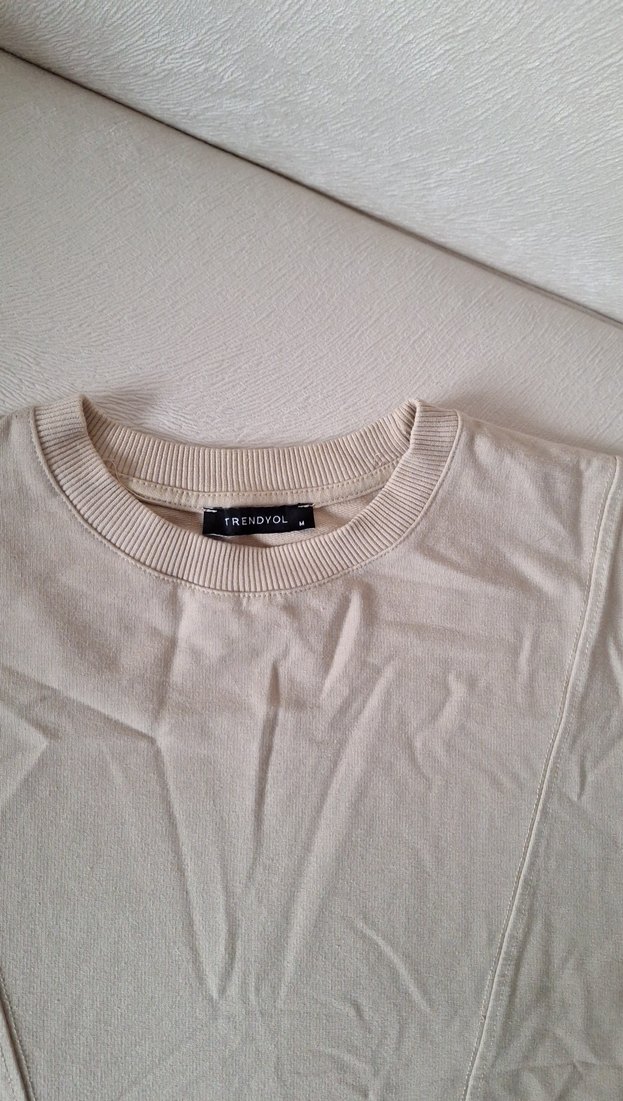 Bej  kalın penye kumaştan  bele doğru daralan kesim - Görsel 2