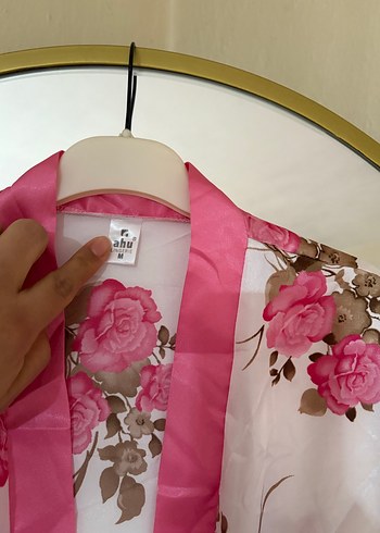 Pembe Çiçek Desenli Uzun Kadın sabahlık - Görsel 4