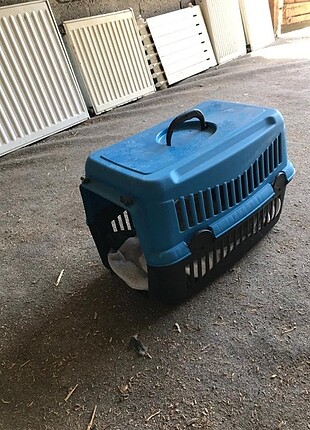 Kedi taşıma çantası