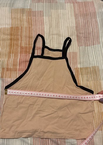 Kadın siyah askılı ten rengi crop - Görsel 2