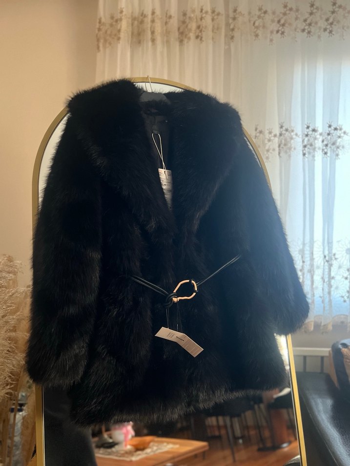 Zara viral kemerli Kürk kaban - Görsel 5