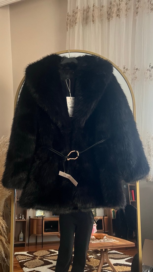Zara viral kemerli Kürk kaban - Görsel 4