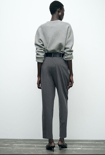 Zara ZARA CARROT FİT KEMERLİ PANTOLON