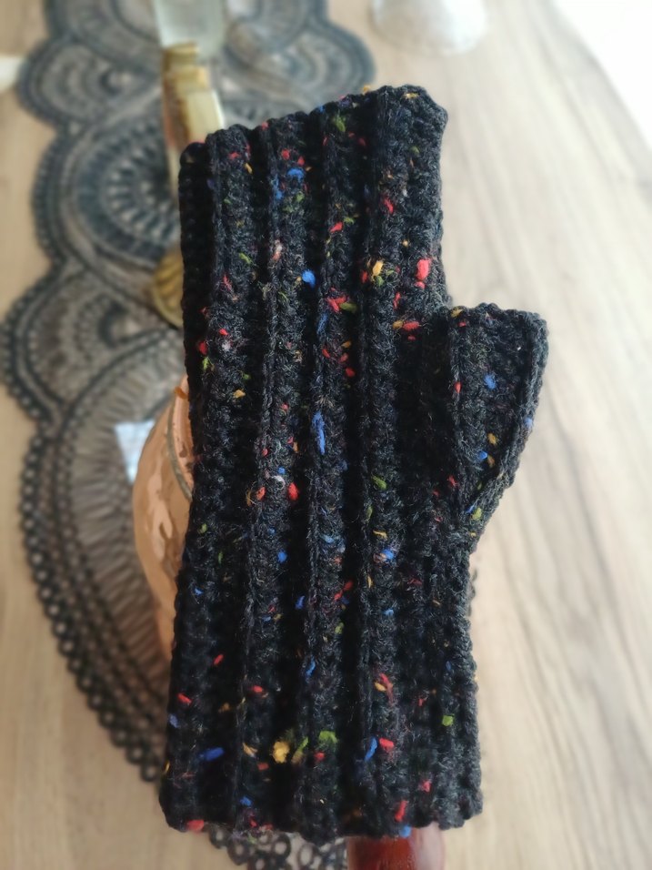 Renkli Örgü Kadın Eldiveni - Görsel 4