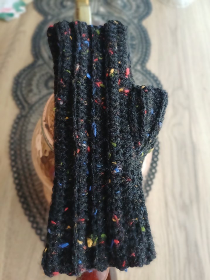 Renkli Örgü Kadın Eldiveni - Görsel 3