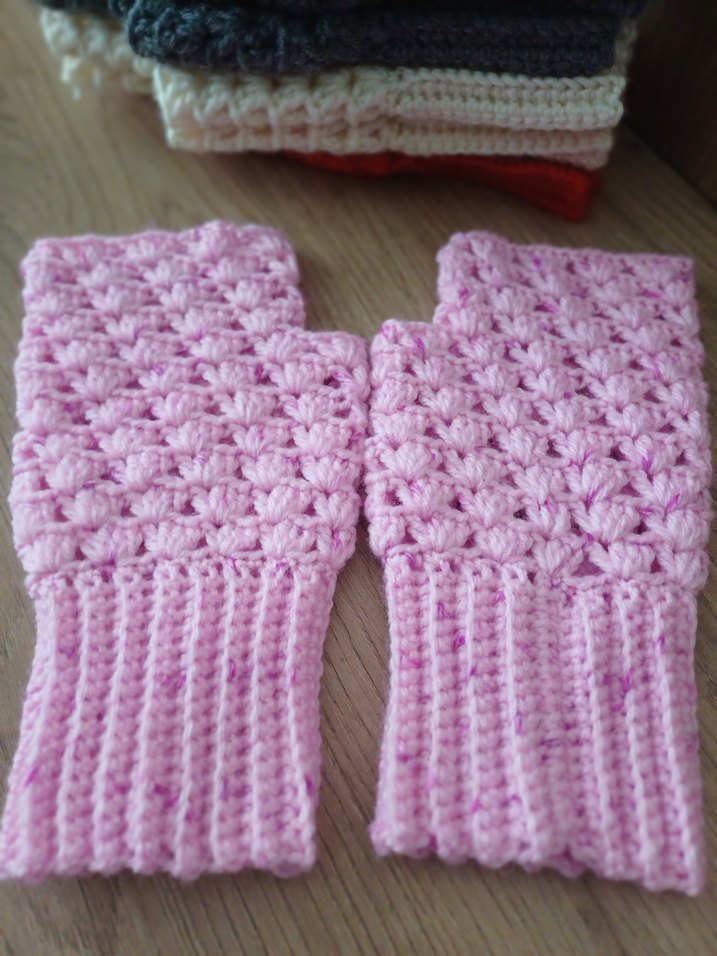 Pembe Örgü Kadın Eldivenleri - Görsel 2