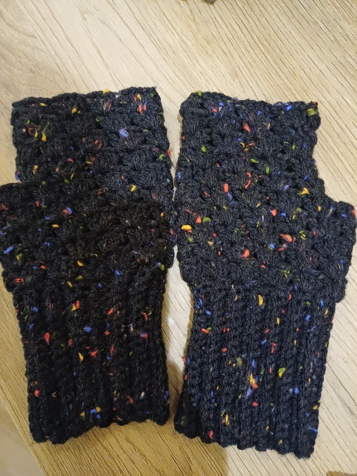 Pembe Örgü Kadın Eldivenleri - Görsel 4