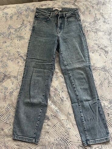 Stradivarius Mom Slim