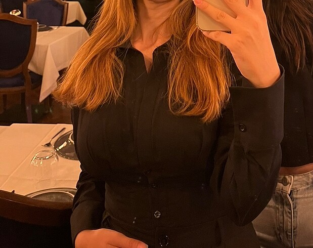 Siyah Gömlek
