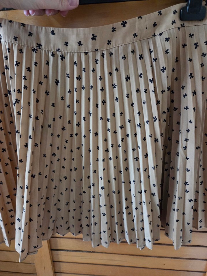 Yargıcı Marka Bej Pileli Mini Etek - Görsel 2