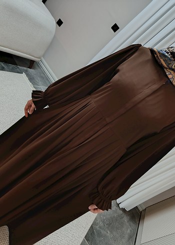 Uzun Kahverengi Drapeli Kadın ferace - Görsel 3