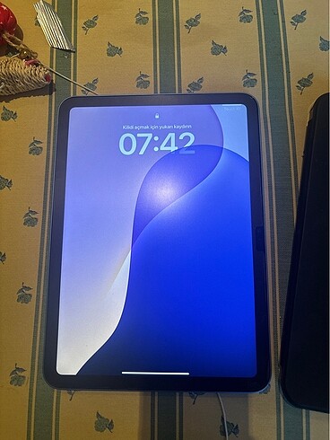 ipad 10. Nesil + logitech klavye