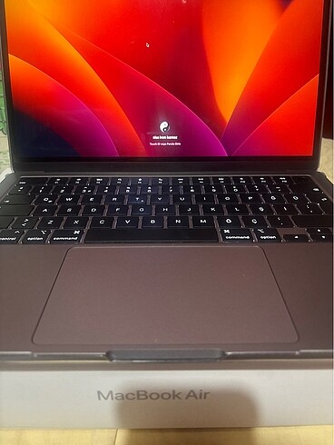 Macbook m2 21 ay garantili