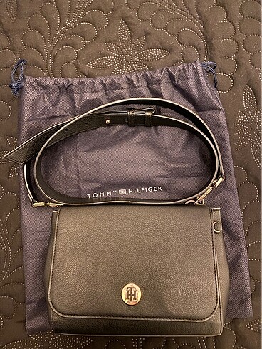 Tommy hilfiger çanta