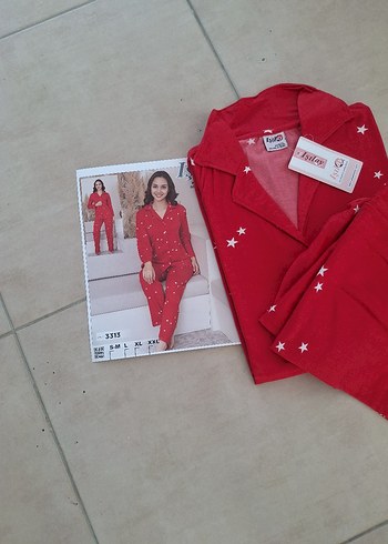 Kırmızı Uzun Kollu Rahat Kesim Pijama Takımı - Görsel 4