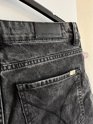 27 Beden gri Renk Calvin klein jeans şort