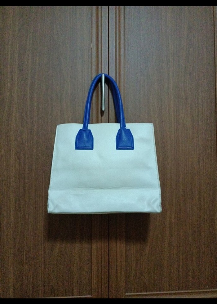 Roman marka temiz kullanılmış el çantasi  - Görsel 2