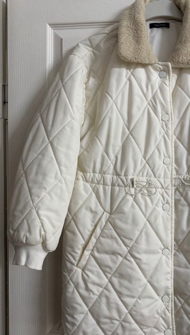 Trendyol Beyaz Şişme Mont - Görsel 4