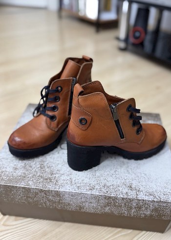 Taba Rengi Hakiki Deri Kadın Topuklu Bot - Görsel 3