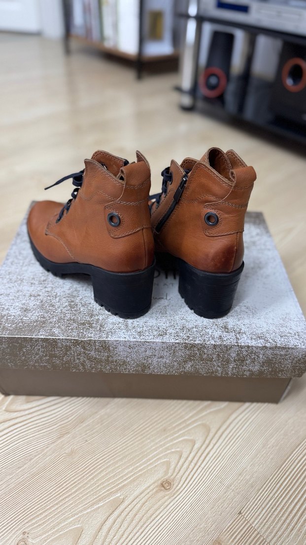 Taba Rengi Hakiki Deri Kadın Topuklu Bot - Görsel 5