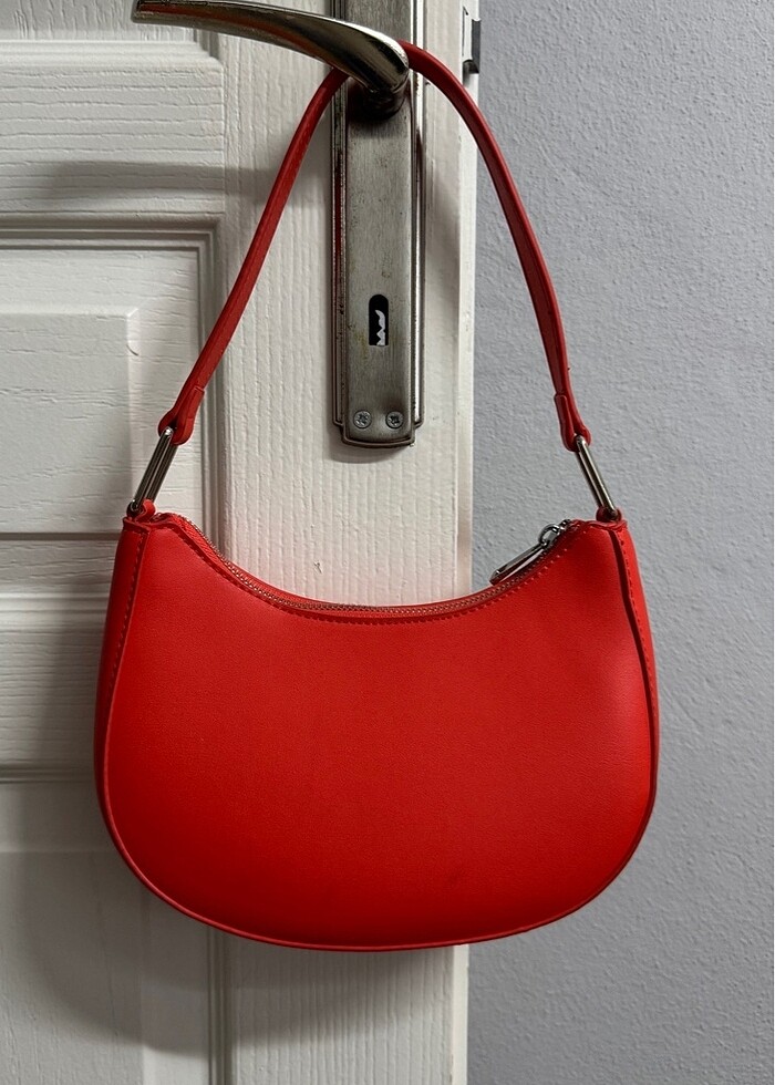 Pull and Bear Kol Çantası - Görsel 2