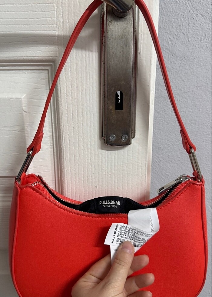 Pull and Bear Kol Çantası - Görsel 3