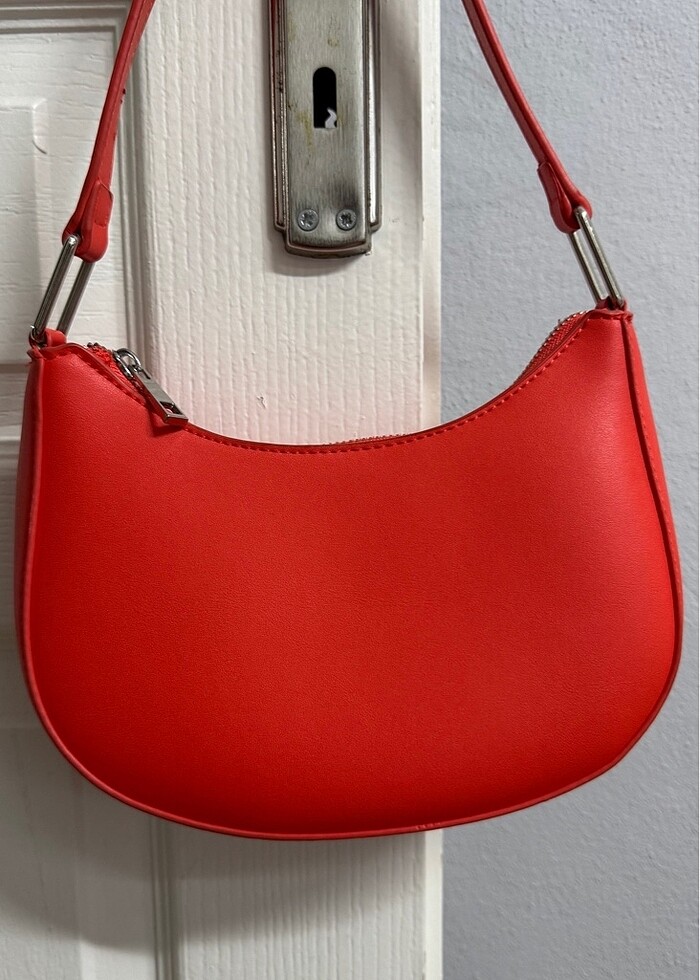 Pull and Bear Kol Çantası - Görsel 4