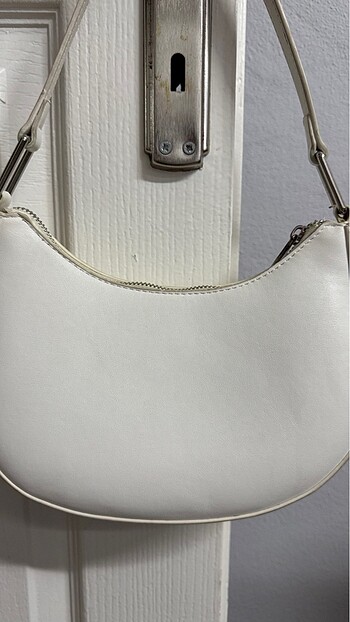 Pull and Bear Beyaz Kol Çantası - Görsel 5